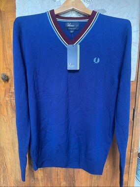 Fred Perry Men's Medieval Blue Bold Tipped V-Neck Merino Wool Sweater M